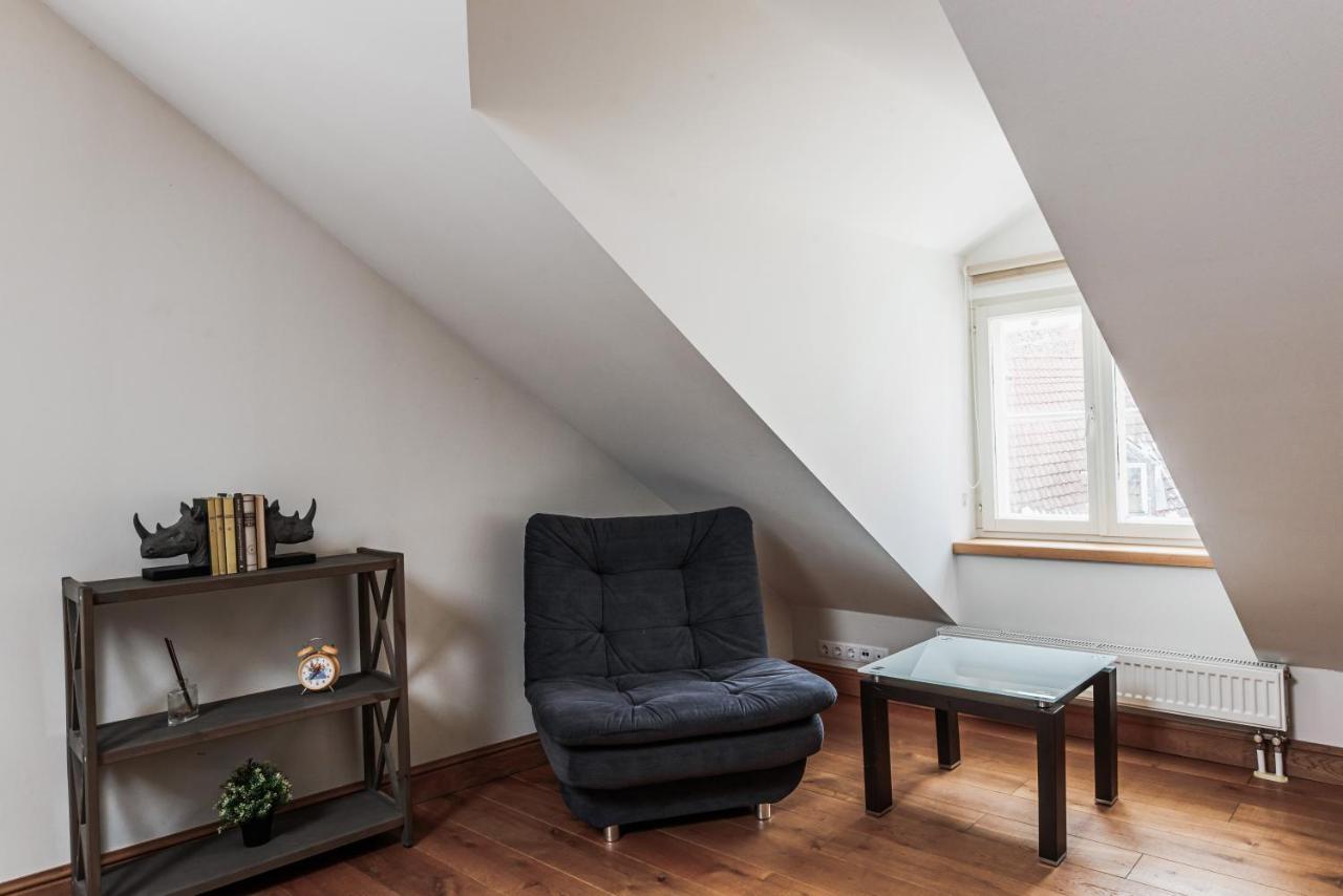 AirHome - Kuninga Apartment Tallinn Bagian luar foto